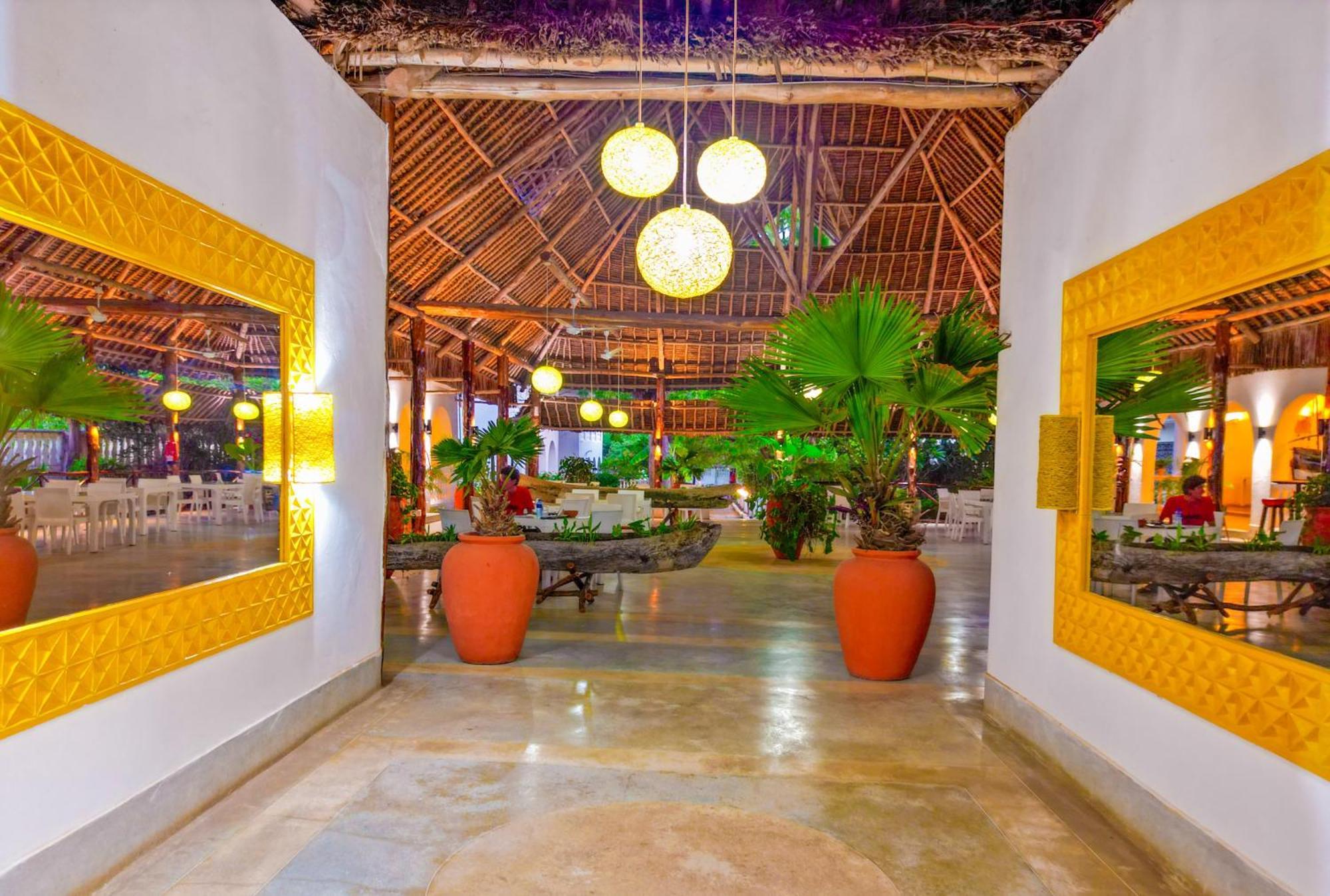 Maasai Resort Mombassa Buitenkant foto
