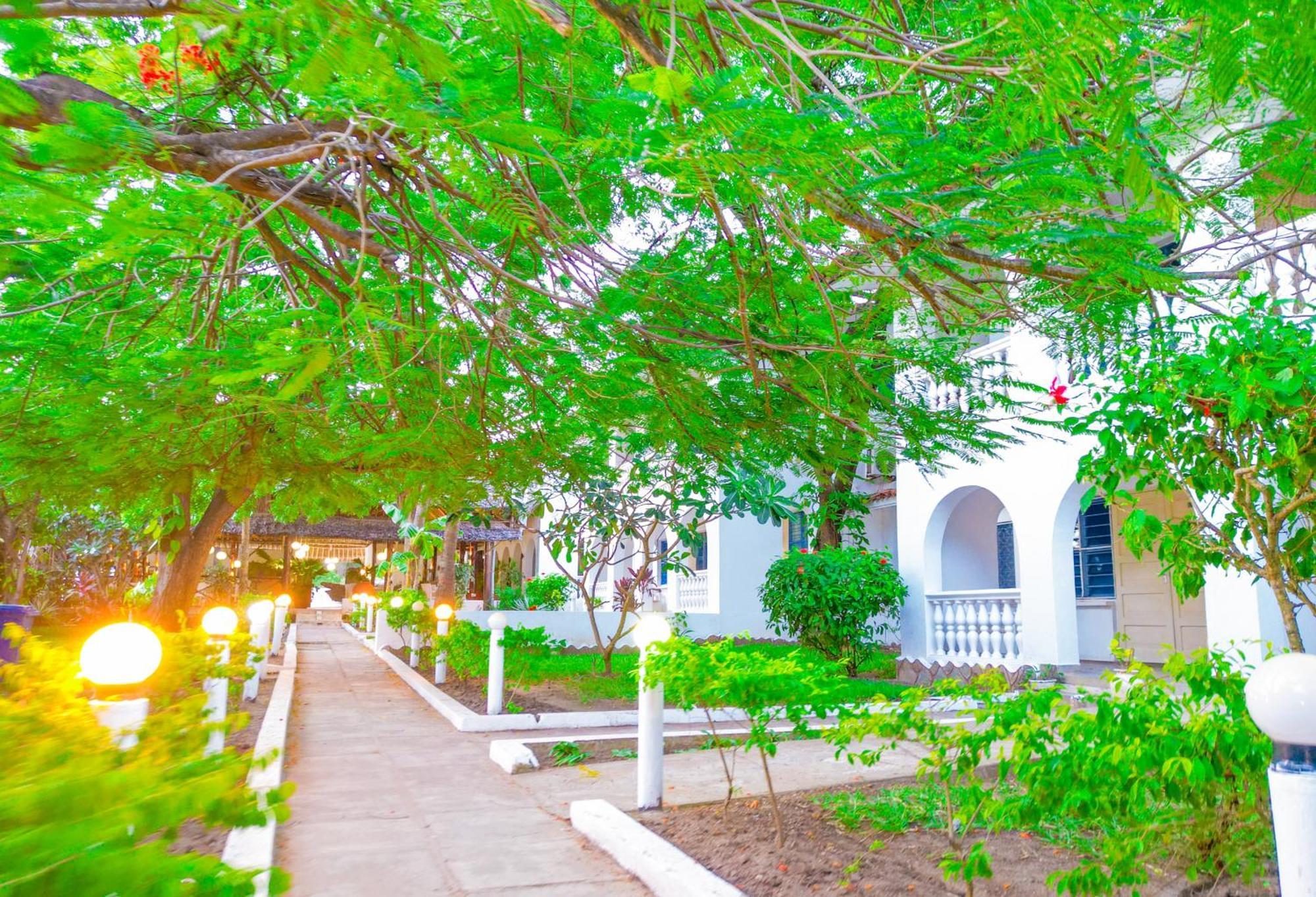 Maasai Resort Mombassa Buitenkant foto